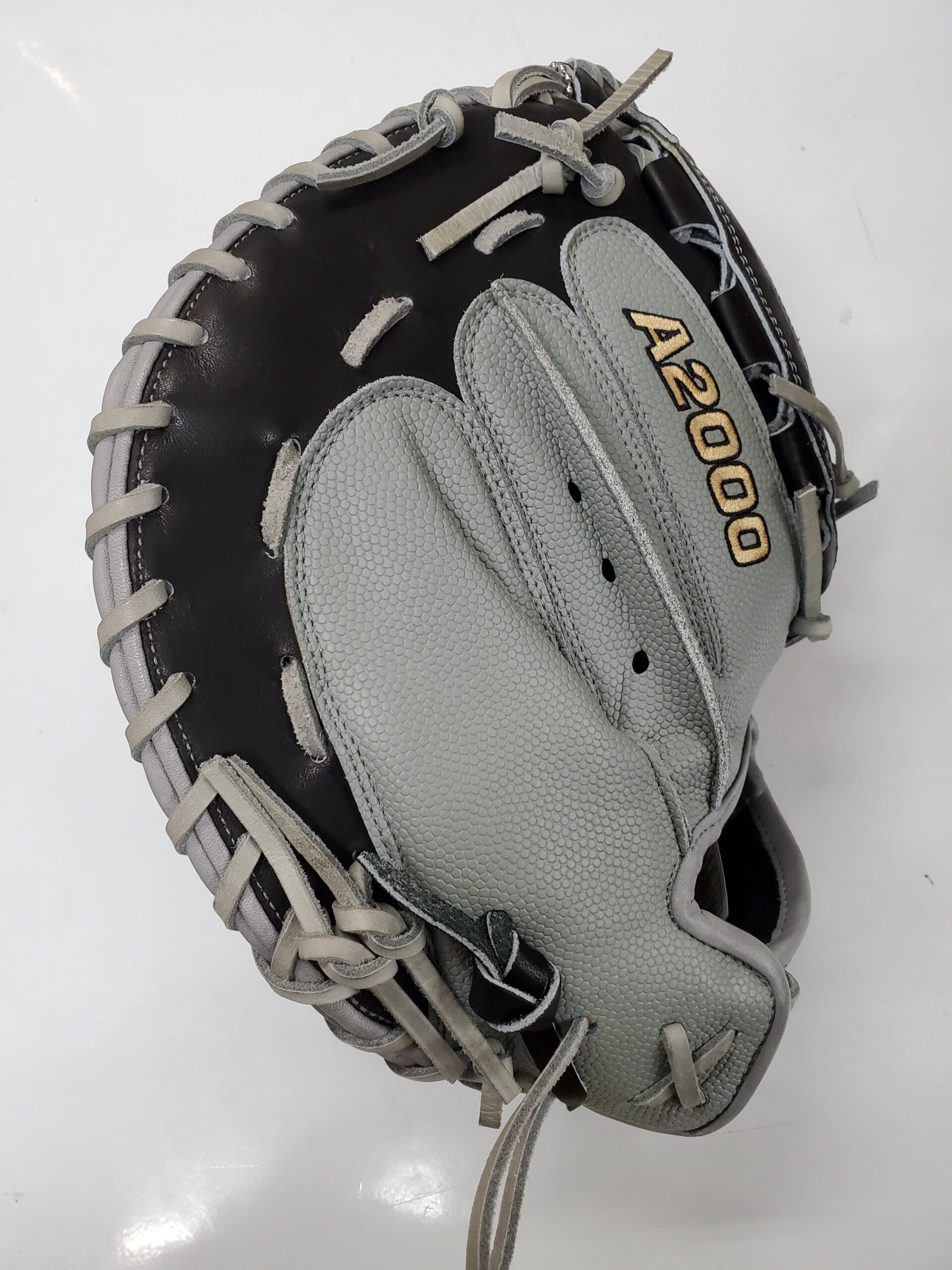 Wilson a2000 fastpitch catchers mitt outlet